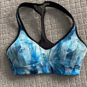 Lululemon Speed Up bra
